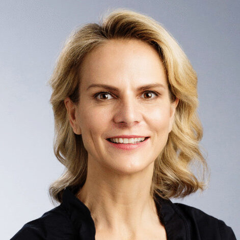 Headshot of Alexandra Rieger